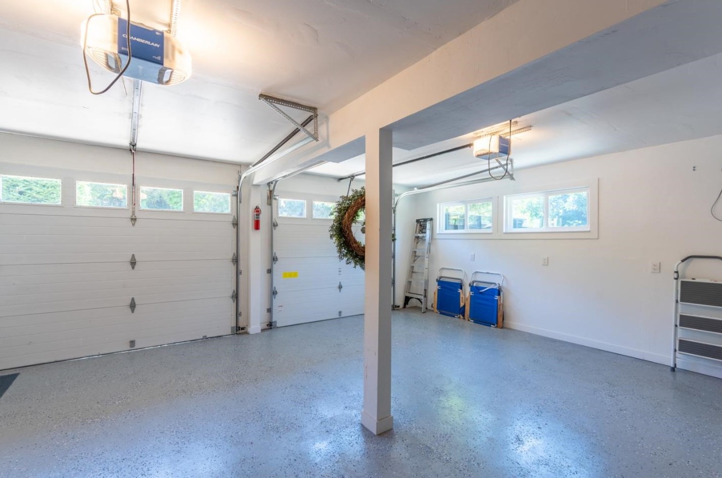 1237 Josselyn Canyon Rd, Monterey CA  93940-7100 exterior