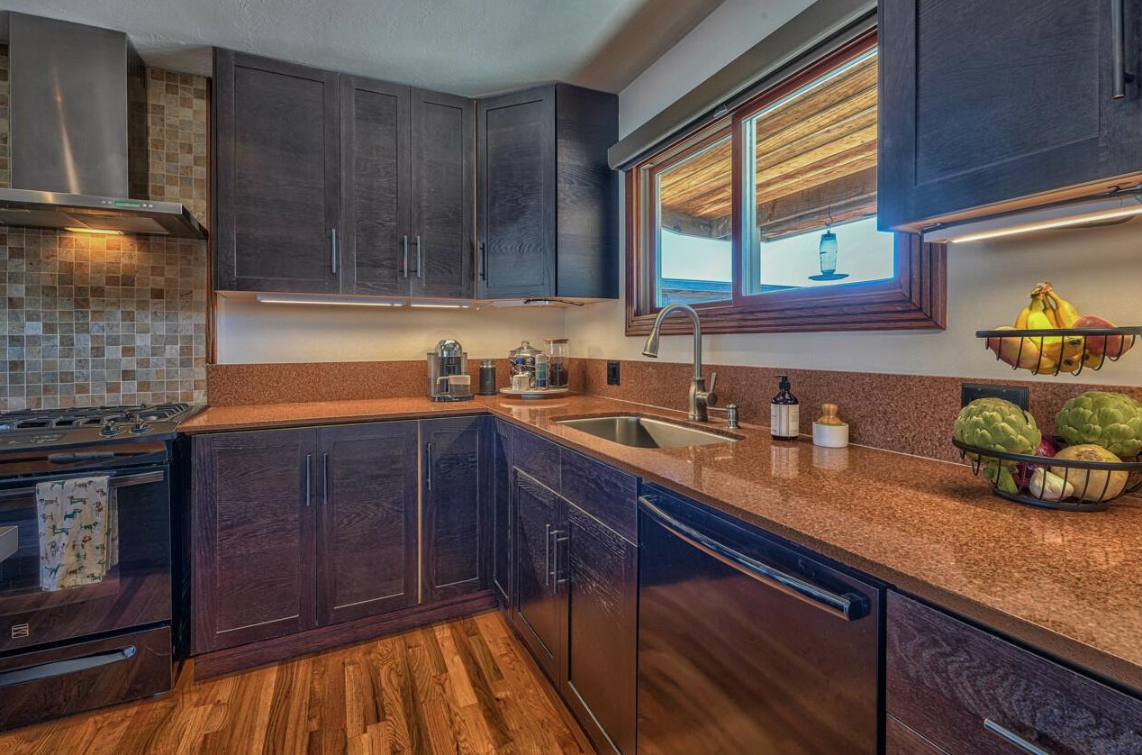 2065 Grandview St, Seaside CA  93955-3204 exterior