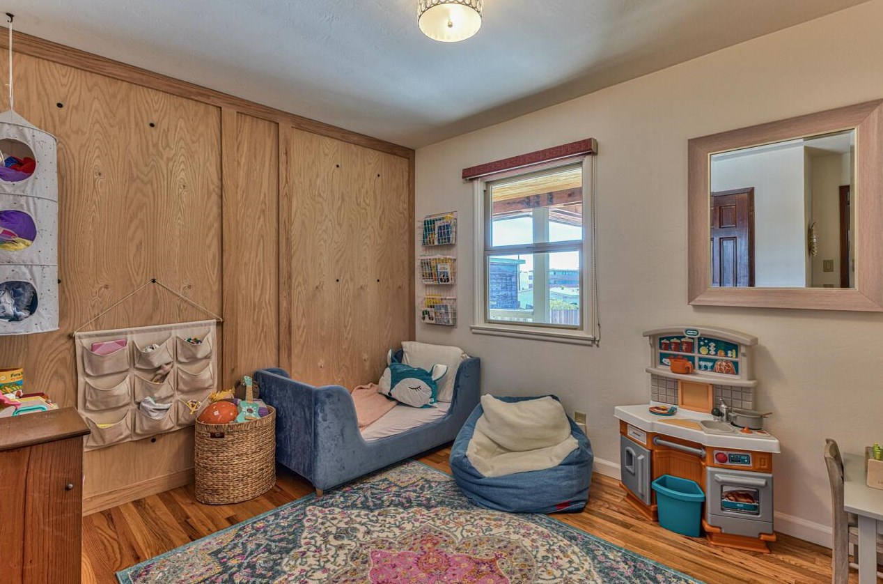 2065 Grandview St, Seaside CA  93955-3204 exterior