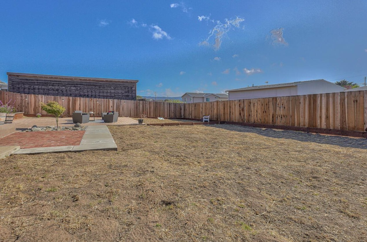 2065 Grandview St, Seaside CA  93955-3204 exterior