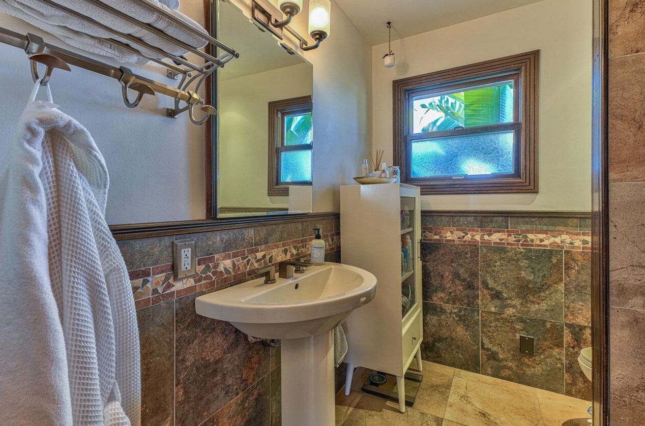 2065 Grandview St, Seaside CA  93955-3204 exterior