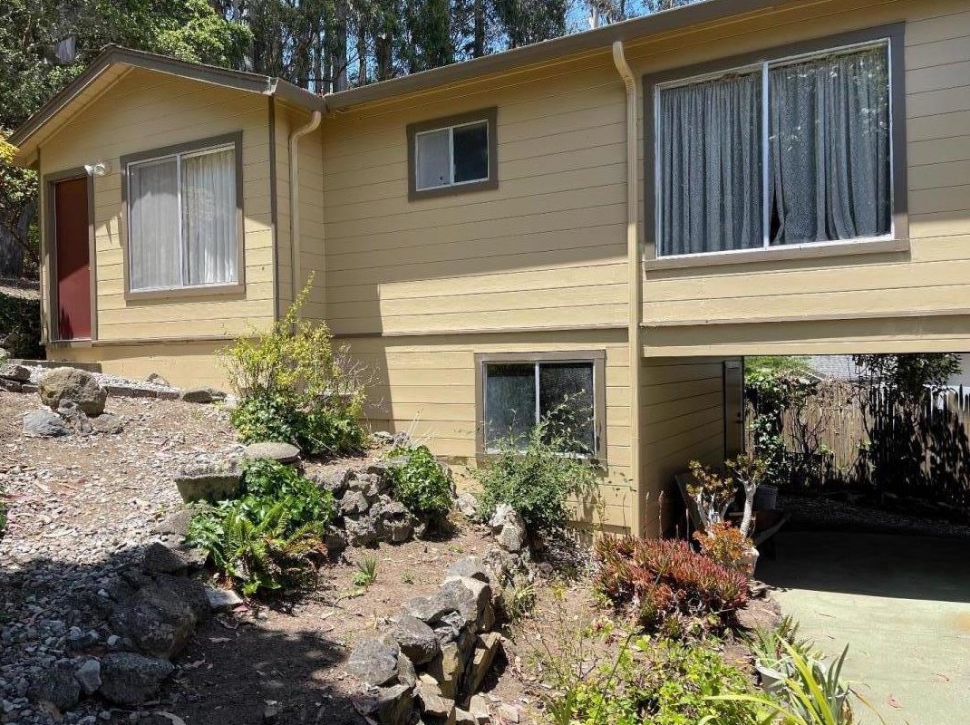 1004 Monte Verde Dr, Pacifica, CA 94044