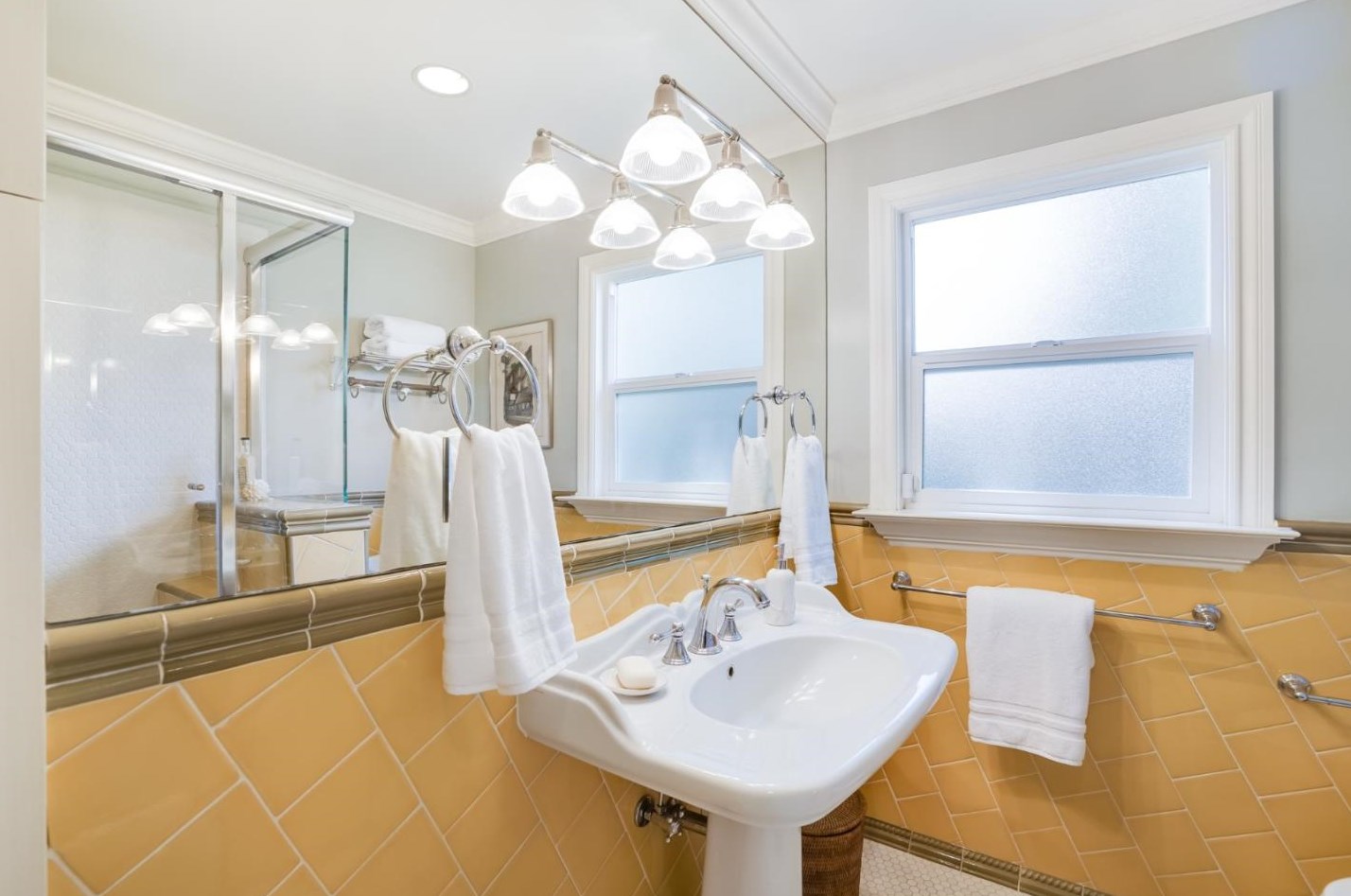 1990 Sharon Rd, Menlo Park CA  94025-6270 exterior