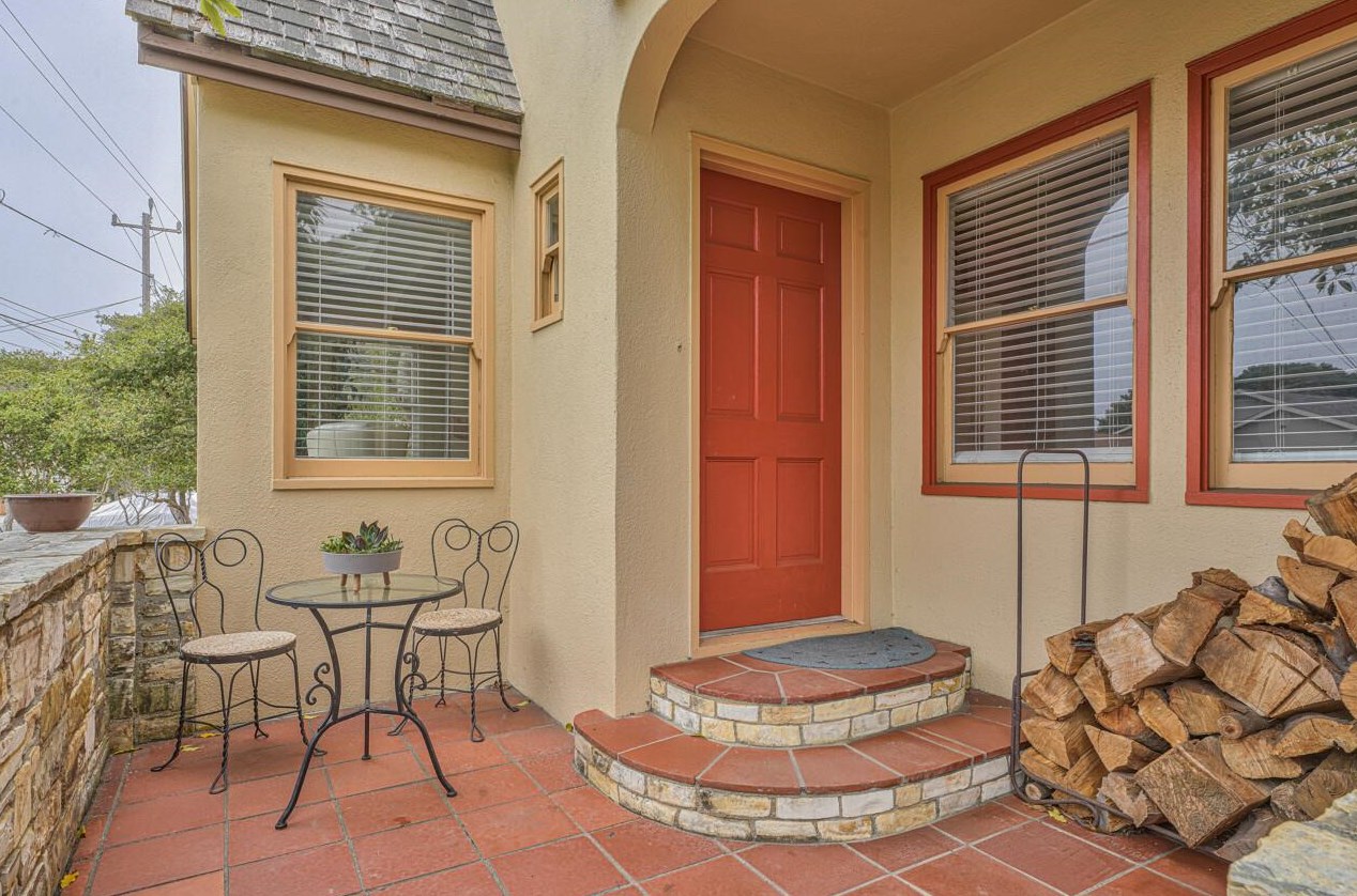 817 Congress Ave, Del Monte Park, CA 93950