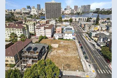 229 International Blvd, Oakland, CA 94606 - Photo 1