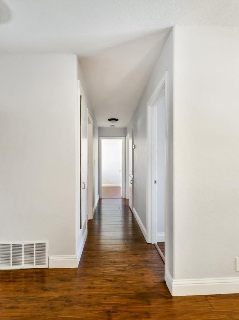 1610 Glidden Ave, Sacramento CA  95822-5152 exterior
