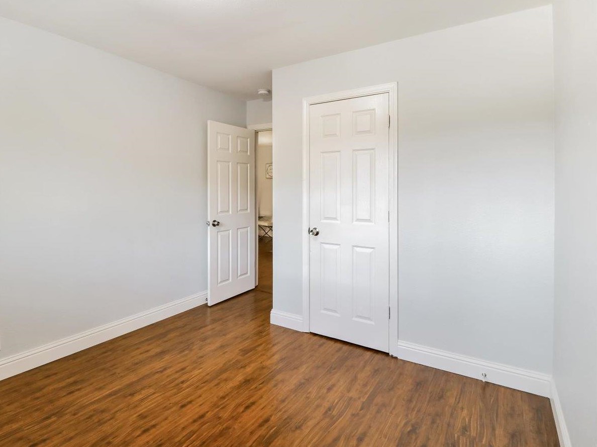 1610 Glidden Ave, Sacramento CA  95822-5152 exterior