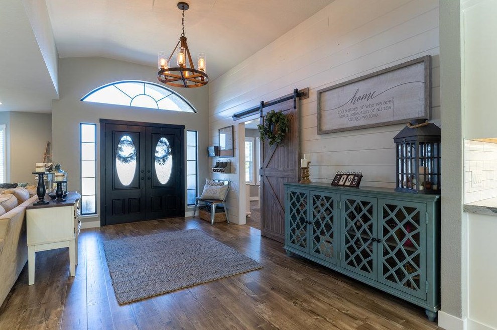 640 Ridgemark Dr, Hollister CA  95023-6457 exterior