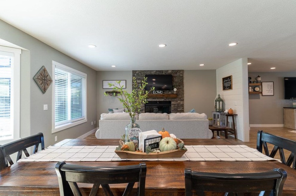 640 Ridgemark Dr, Hollister CA  95023-6457 exterior