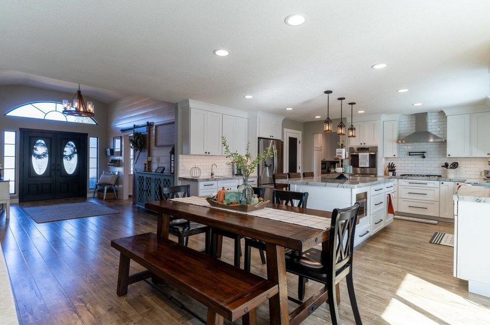 640 Ridgemark Dr, Hollister CA  95023-6457 exterior