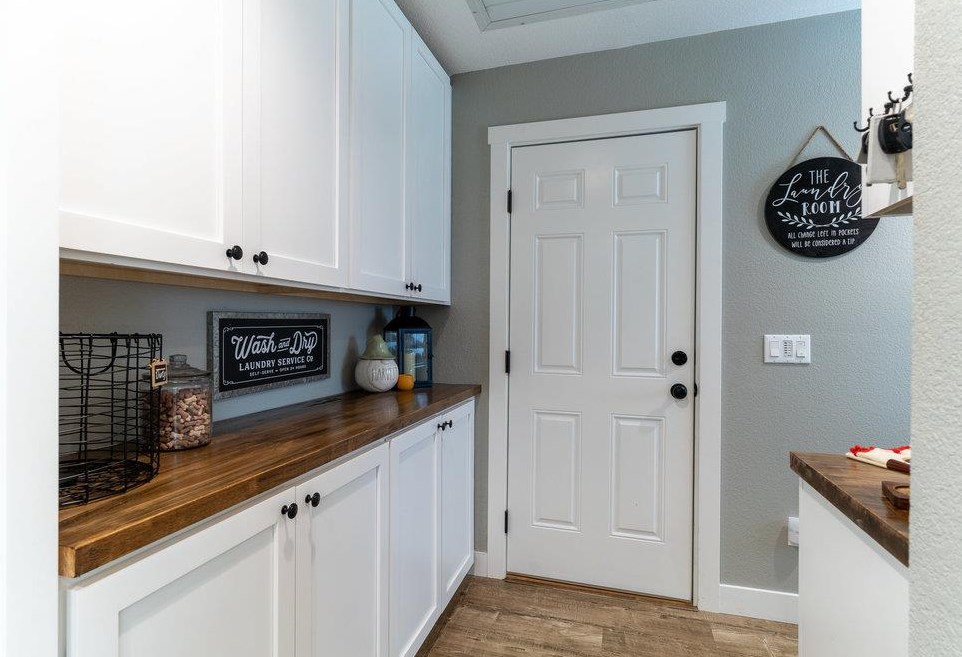 640 Ridgemark Dr, Hollister CA  95023-6457 exterior