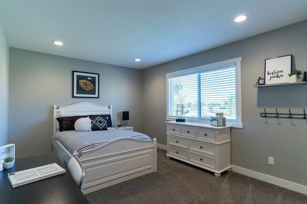 640 Ridgemark Dr, Hollister CA  95023-6457 exterior