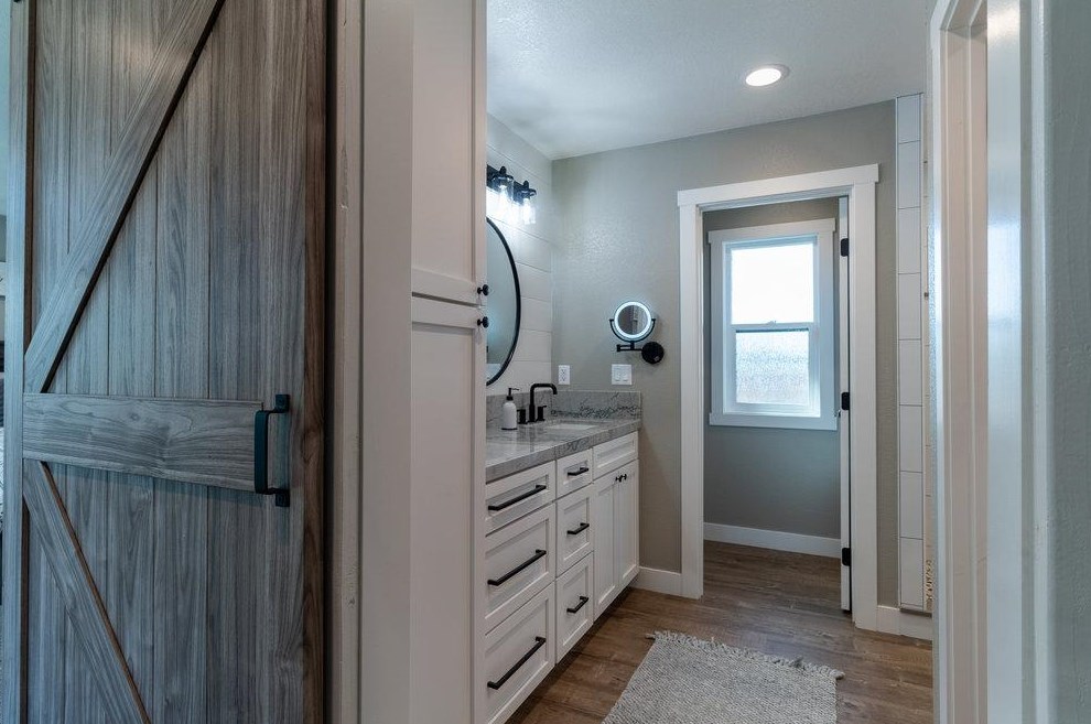 640 Ridgemark Dr, Hollister CA  95023-6457 exterior