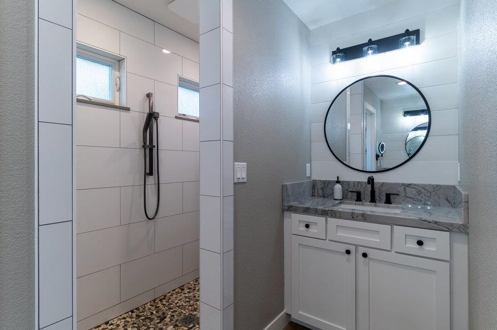 640 Ridgemark Dr, Hollister CA  95023-6457 exterior