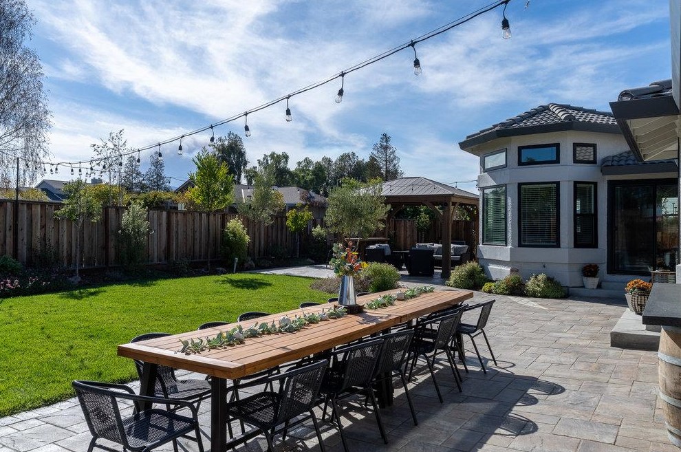 640 Ridgemark Dr, Hollister CA  95023-6457 exterior