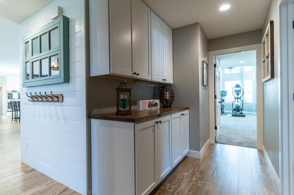 640 Ridgemark Dr, Hollister CA  95023-6457 exterior