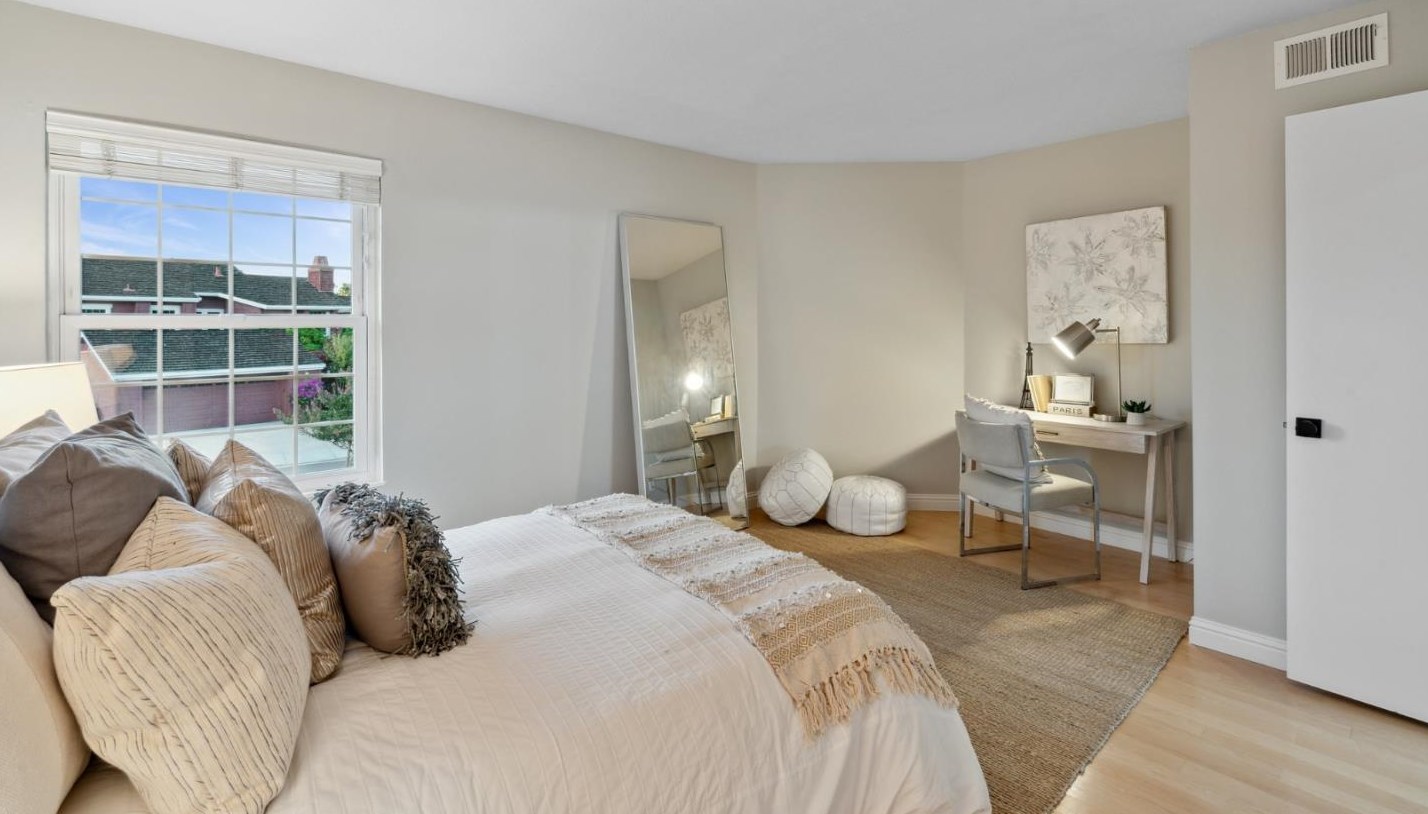 918 Aruba Ln, San Mateo CA  94404-3802 exterior