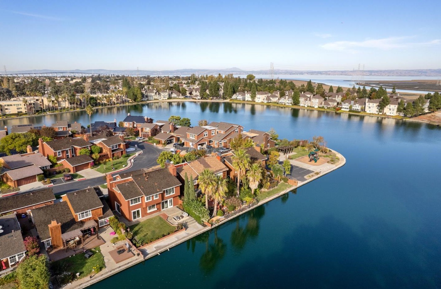 918 Aruba Ln, San Mateo CA  94404-3802 exterior