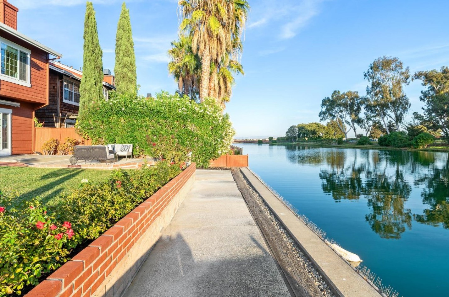 918 Aruba Ln, San Mateo CA  94404-3802 exterior