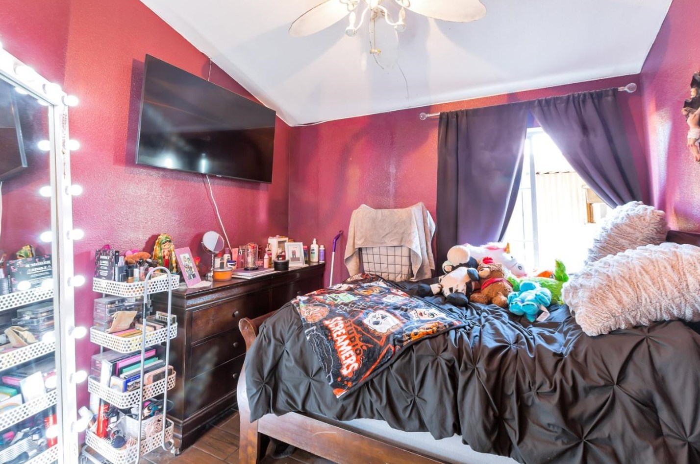 555 Umbarger Rd, San Jose CA  95111-2056 exterior