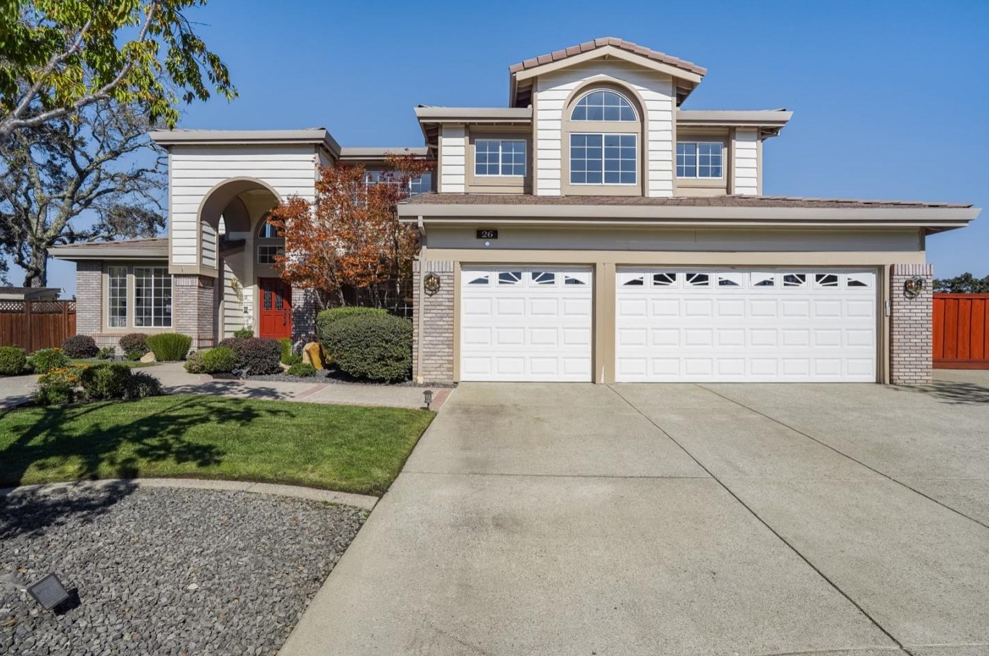 26 Julie Highlands Ct, Lafayette CA  94549-1753 exterior