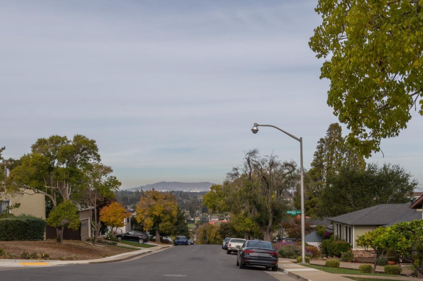 4001 Wilshire Ave, San Mateo CA  94403-4166 exterior