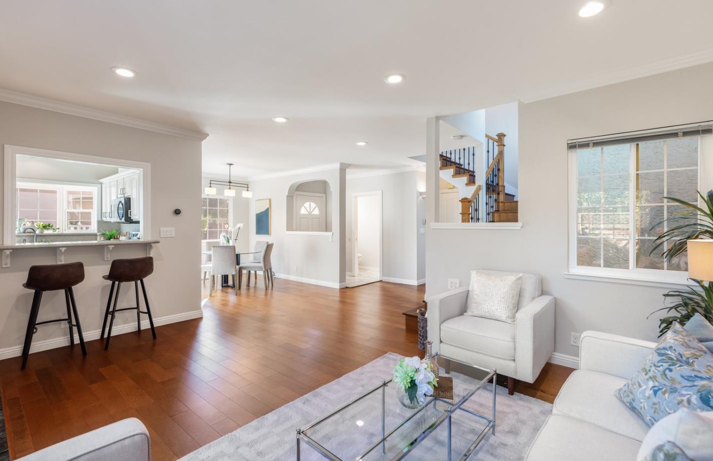 574 Hacienda Ave, Campbell CA 95008-6322 exterior