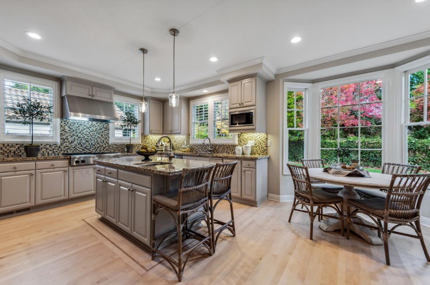 185 Hanna Way, Menlo Park CA  94025-3581 exterior