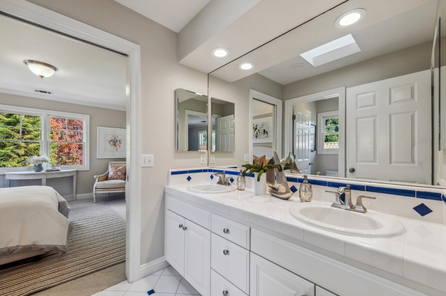 185 Hanna Way, Menlo Park CA  94025-3581 exterior