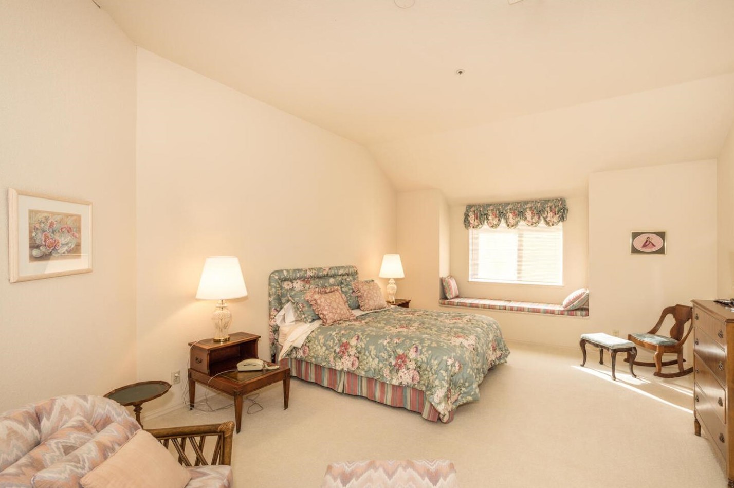 397 Biscayne Ave, San Mateo CA  94404-3501 exterior