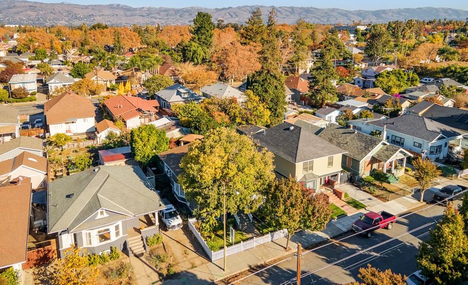 244 12 St, San Jose CA 95112-3436 exterior