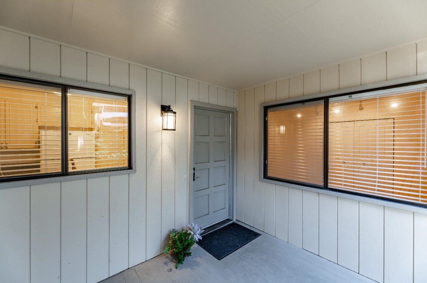 250 Forest Ridge Rd, Monterey CA  93940-4138 exterior