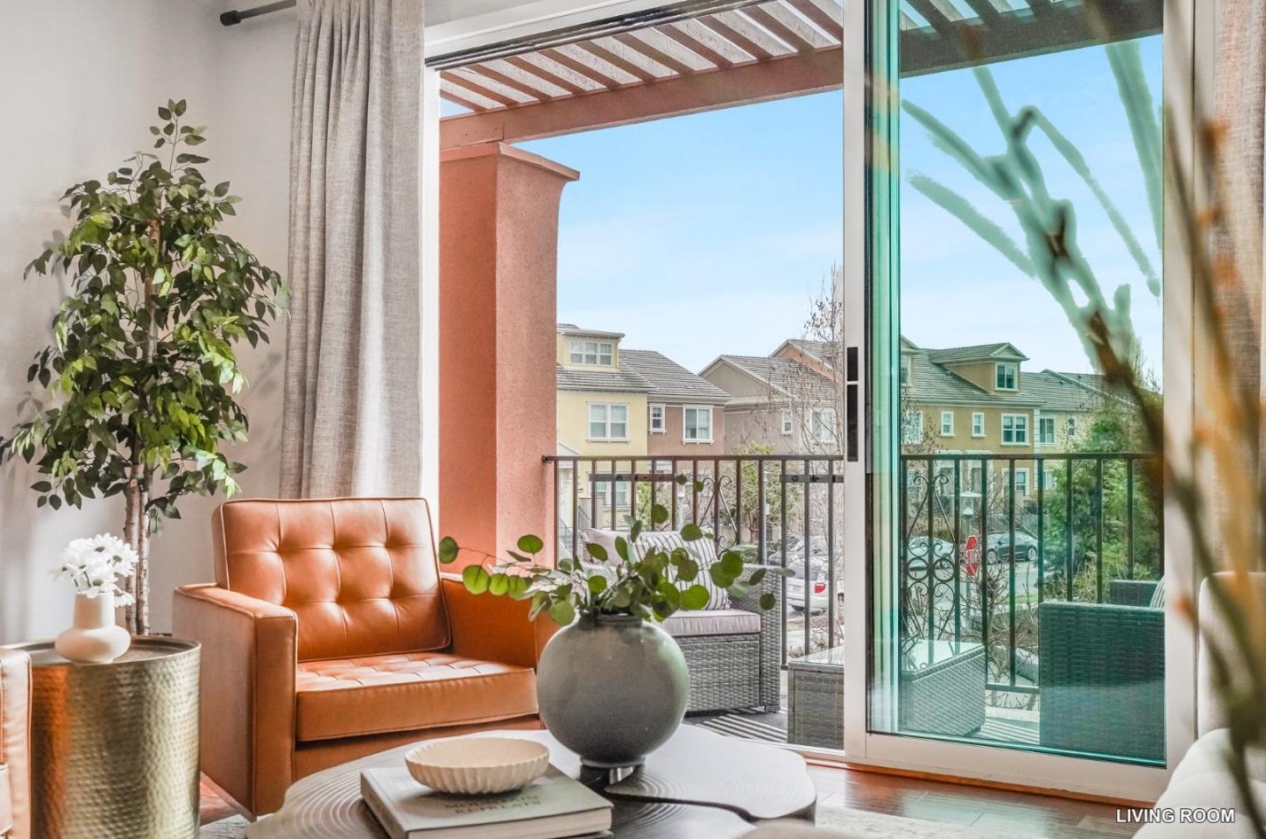 375 Derby Ave, San Mateo CA  94403 exterior