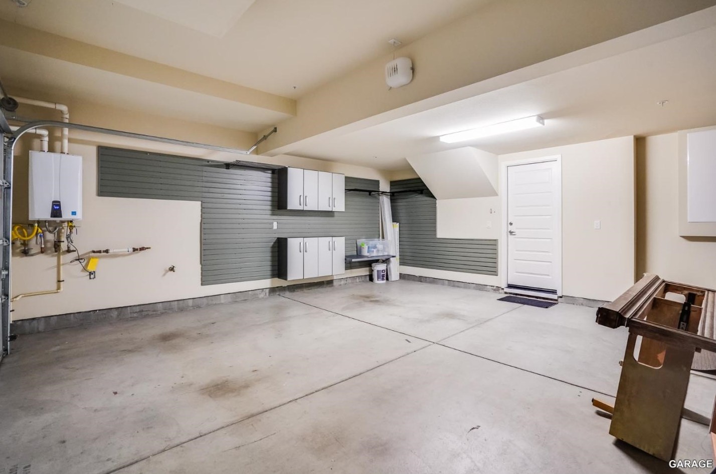 375 Derby Ave, San Mateo CA  94403 exterior