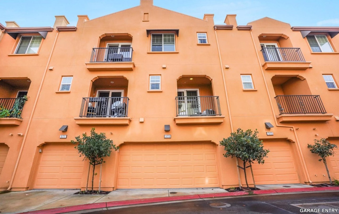 375 Derby Ave, San Mateo CA  94403 exterior