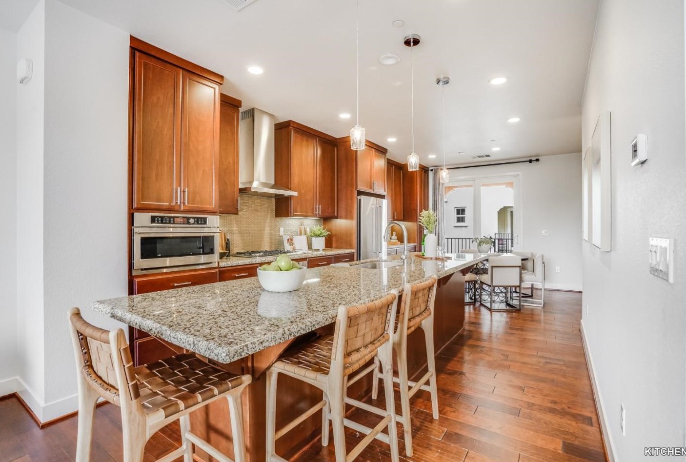 375 Derby Ave, San Mateo CA  94403 exterior