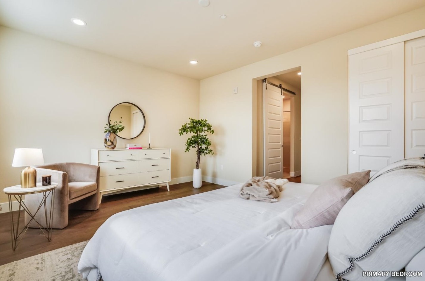 375 Derby Ave, San Mateo CA  94403 exterior