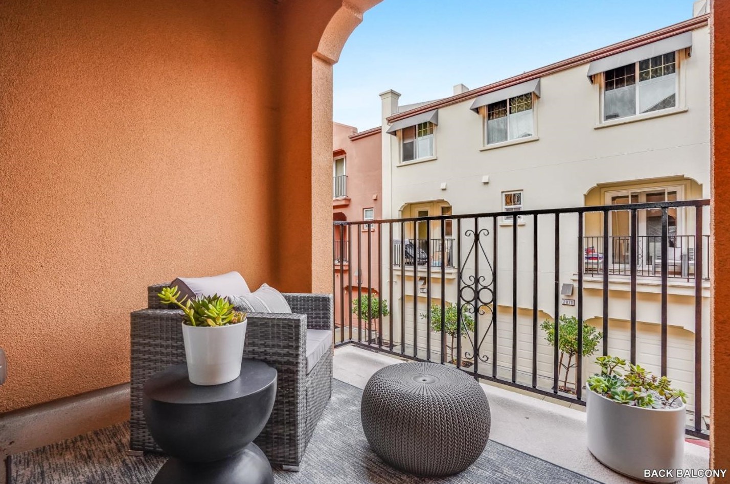 375 Derby Ave, San Mateo CA  94403 exterior