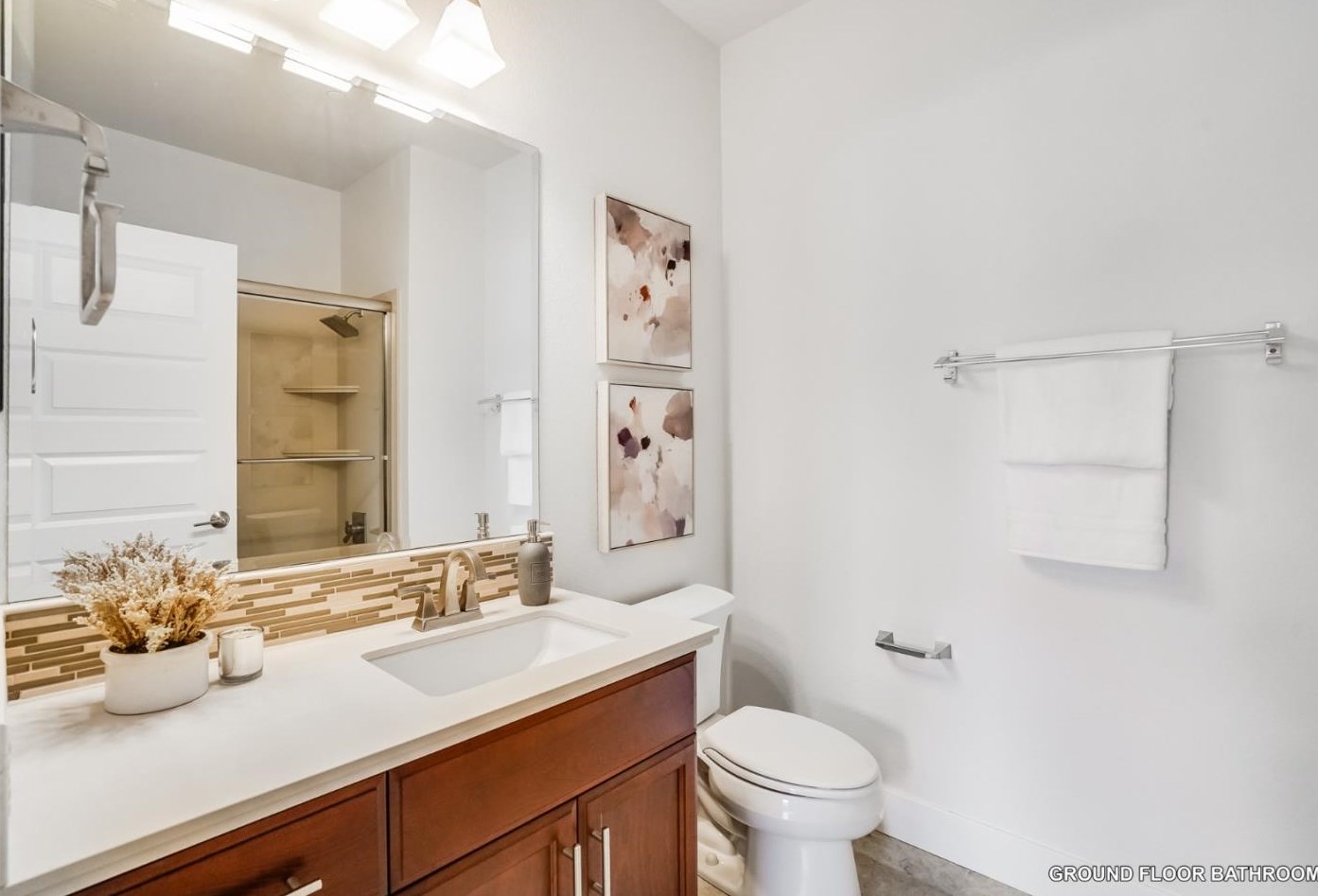 375 Derby Ave, San Mateo CA  94403 exterior