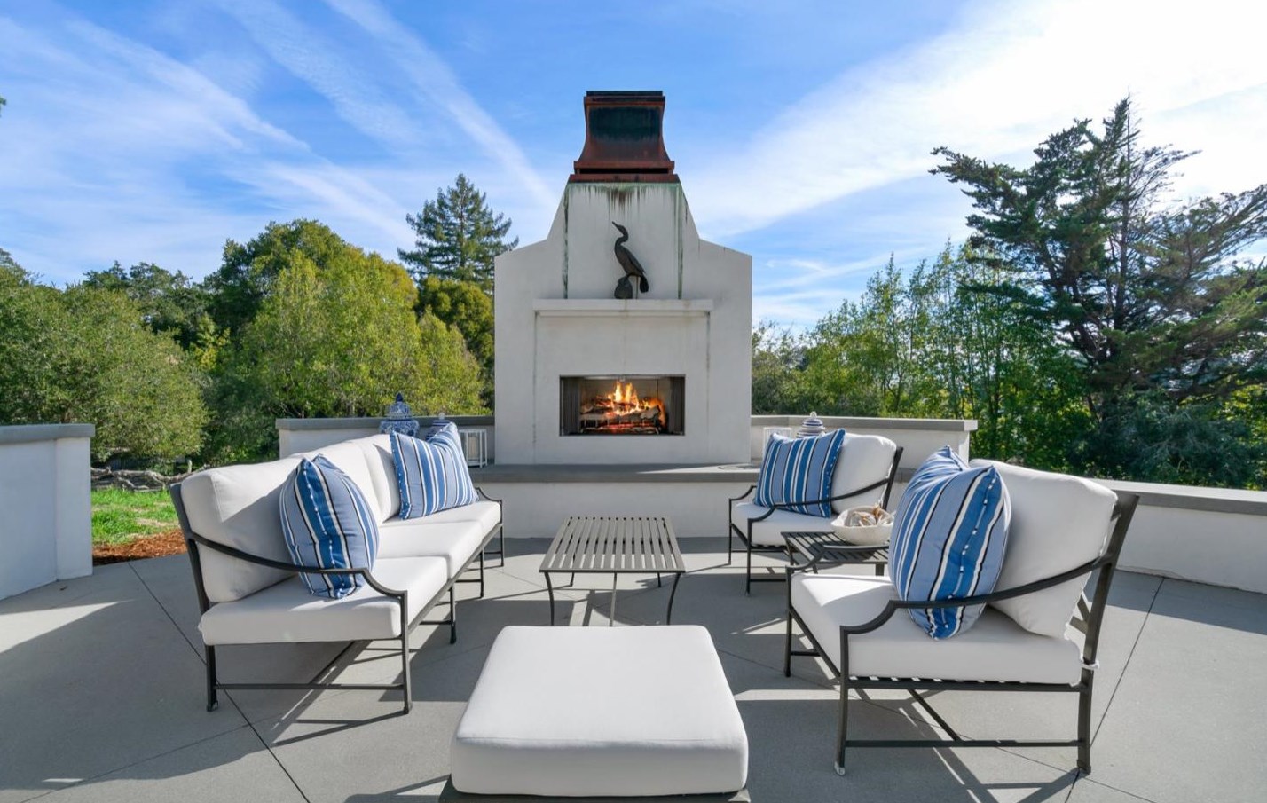39 Hollins Dr, Santa Cruz CA  95060-1804 exterior