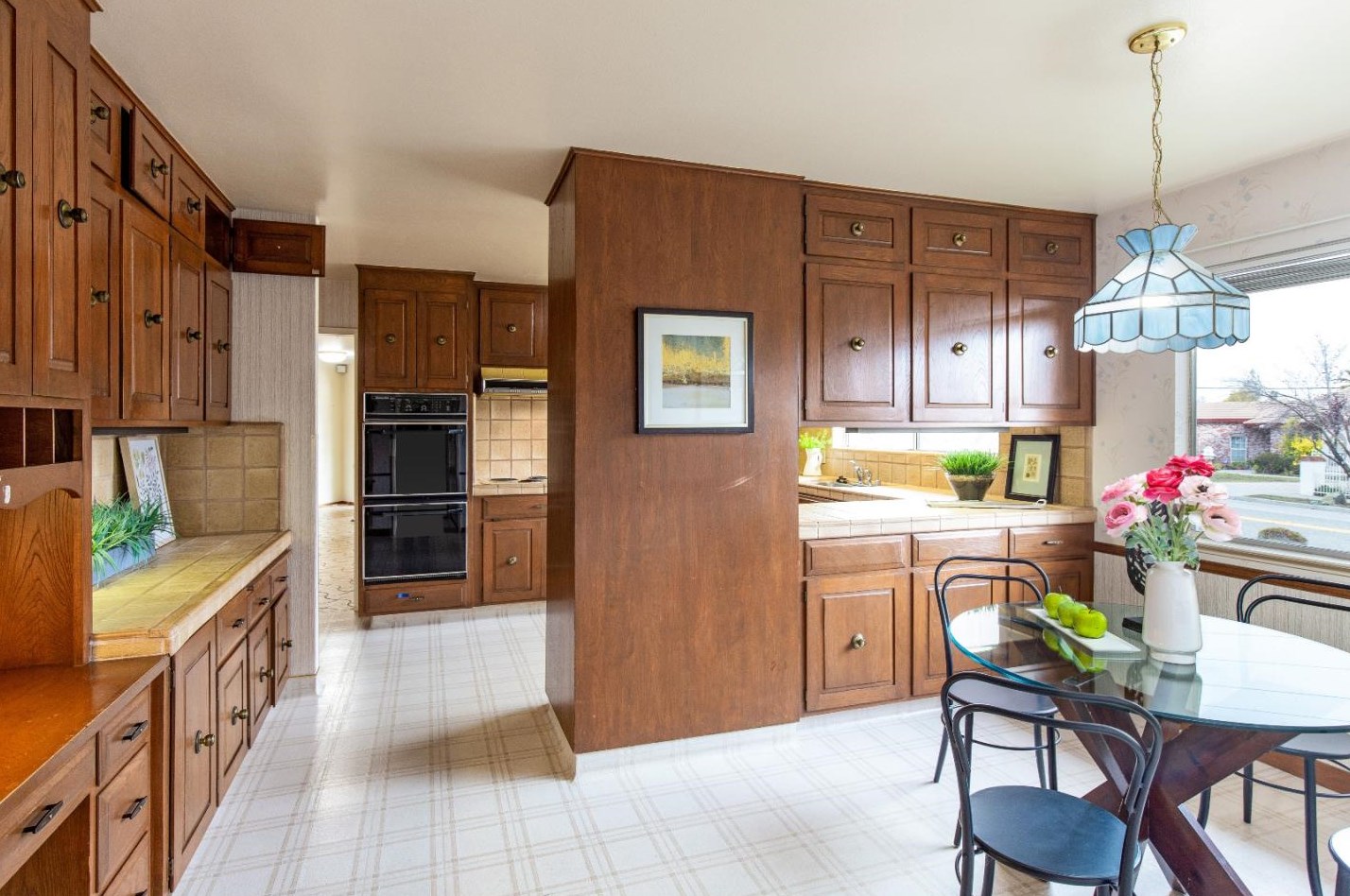 19930 Garnett Ct, Saratoga CA  95070-3801 exterior