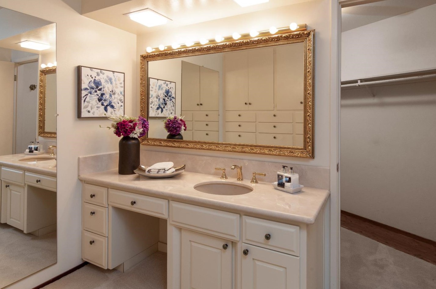 19930 Garnett Ct, Saratoga CA  95070-3801 exterior