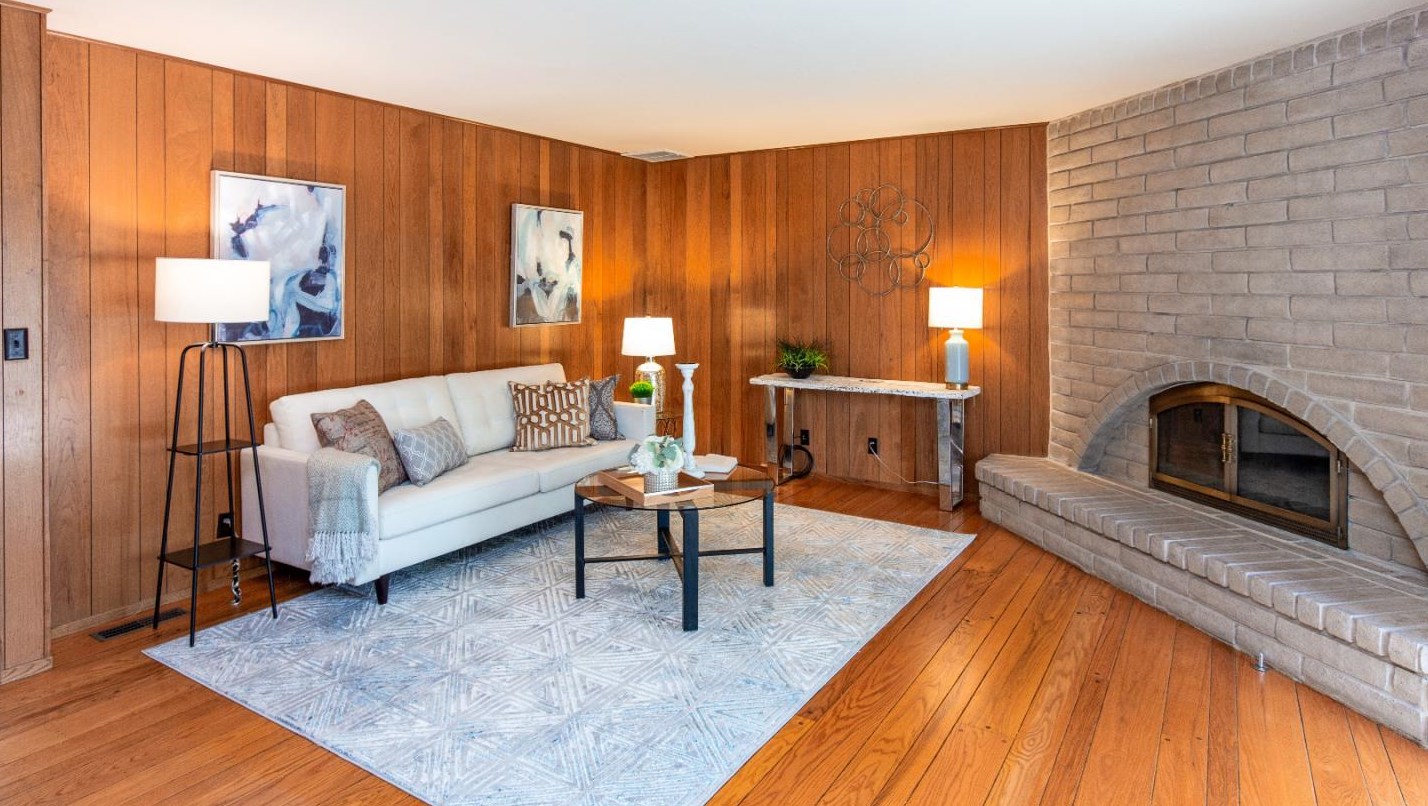 19930 Garnett Ct, Saratoga CA  95070-3801 exterior