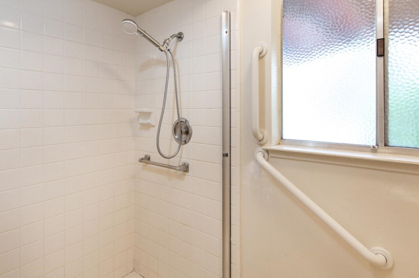 19930 Garnett Ct, Saratoga CA  95070-3801 exterior