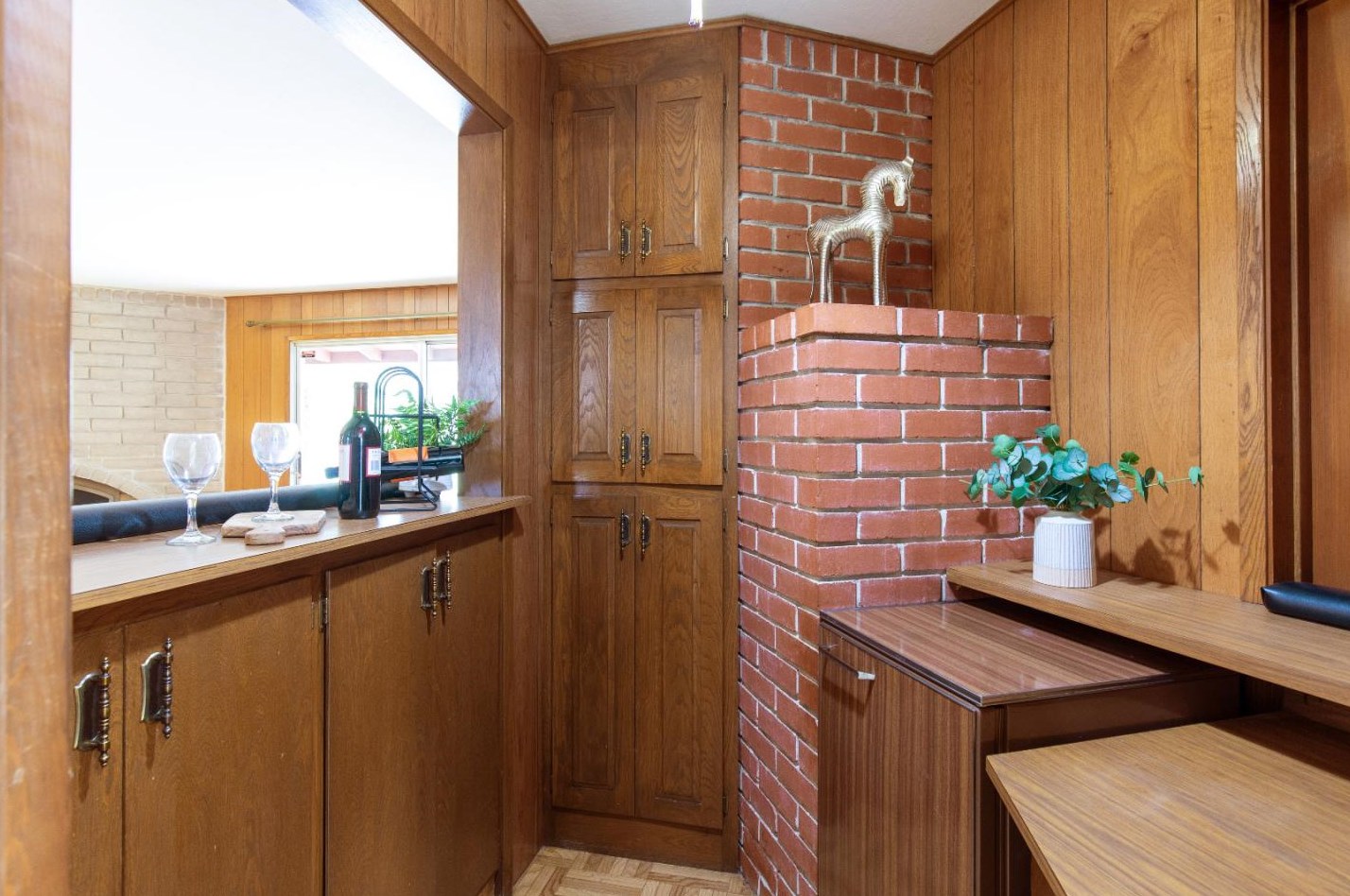 19930 Garnett Ct, Saratoga CA  95070-3801 exterior