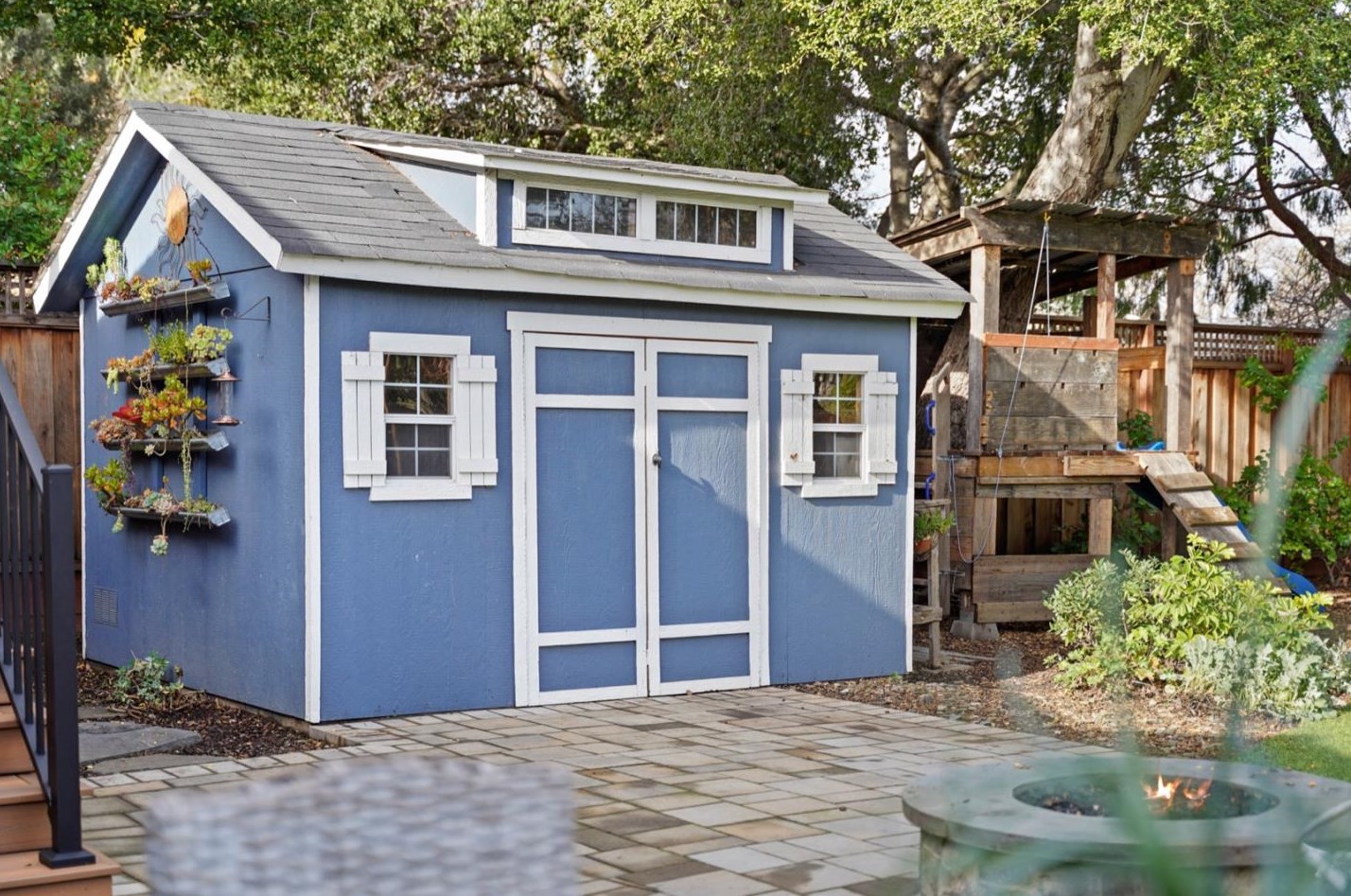 318 24th Ave, San Mateo CA  94403-2230 exterior