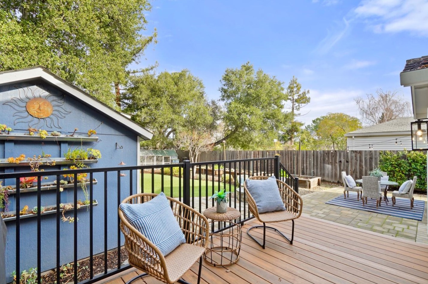 318 24th Ave, San Mateo CA  94403-2230 exterior
