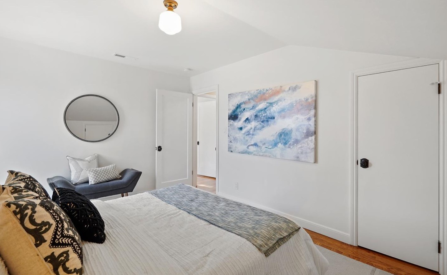 318 24th Ave, San Mateo CA  94403-2230 exterior