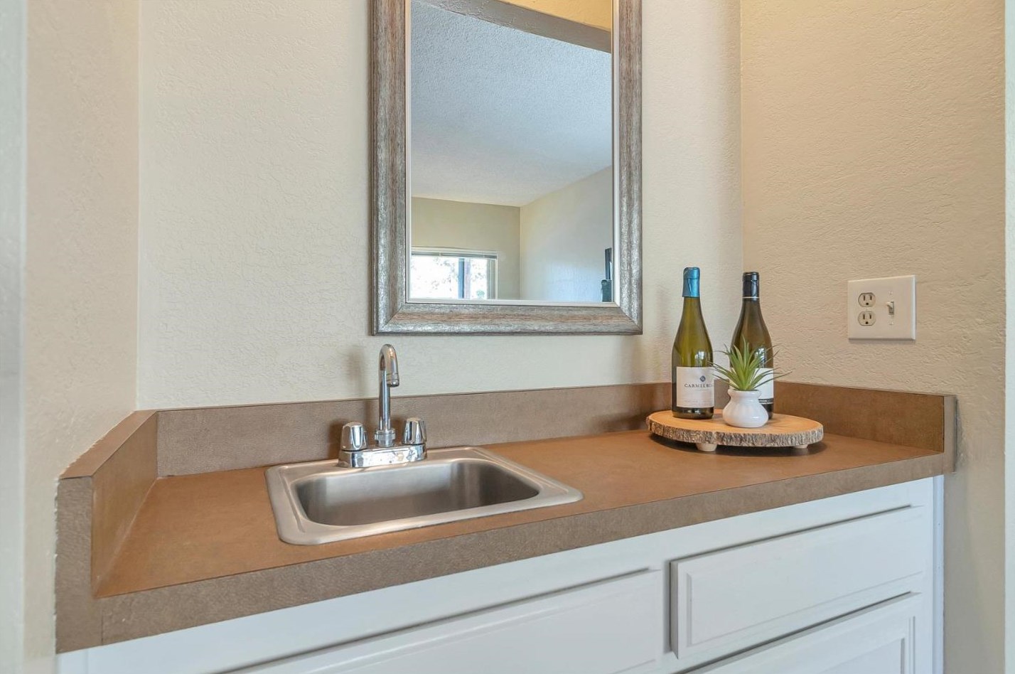 7148 Anjou Creek Cir, San Jose CA  95120-4108 exterior