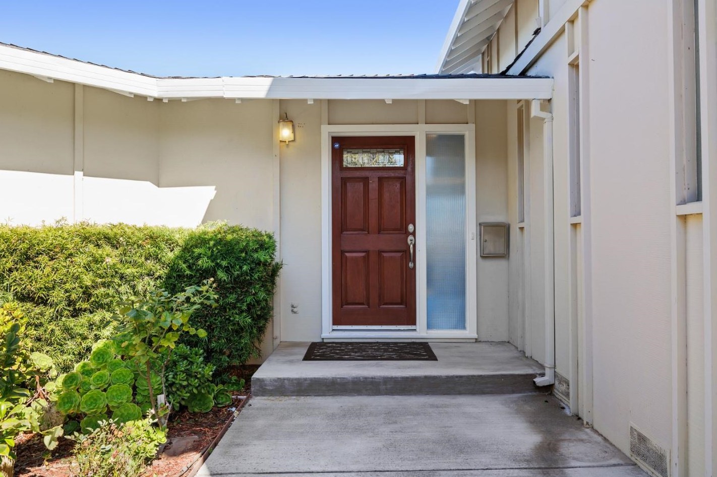 191 Flying Cloud Isle, San Mateo CA  94404-1301 exterior